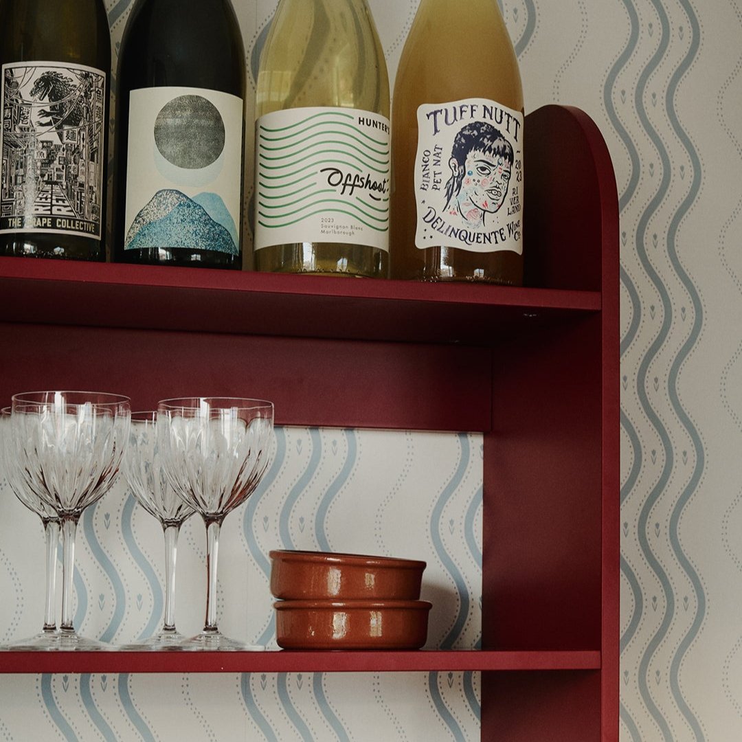 Strapats Wall shelf
