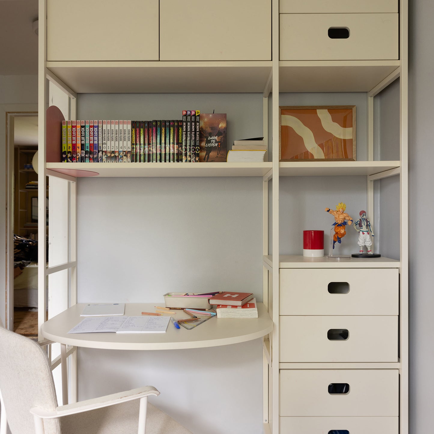 Desk shelf